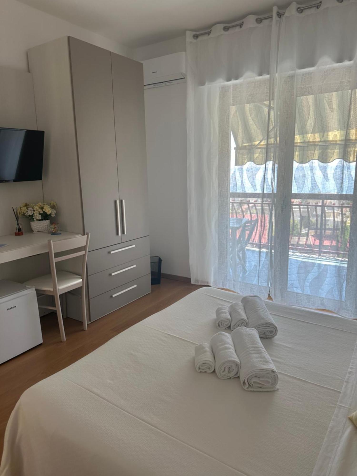 Bnb Nuova Vita Paola Ngoại thất bức ảnh